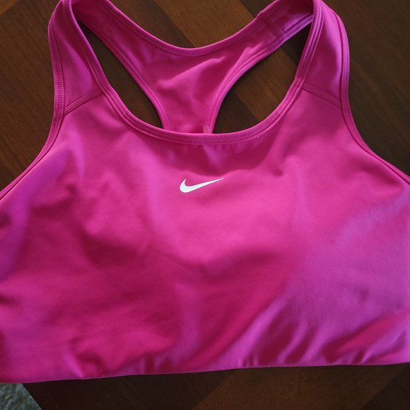 Nike sports bras - Picture 2 of 7